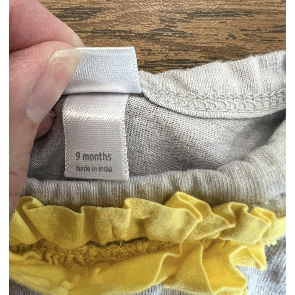 9m‎ Nordstrom Baby Gray Yellow Ruffles - Picture 3 of 4